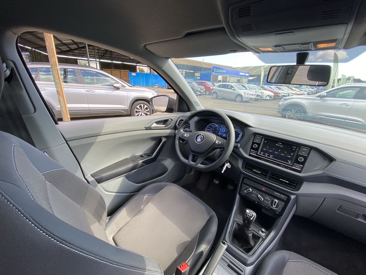 VOLKSWAGEN - 16