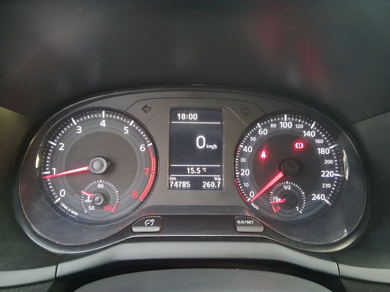 VOLKSWAGEN - 27