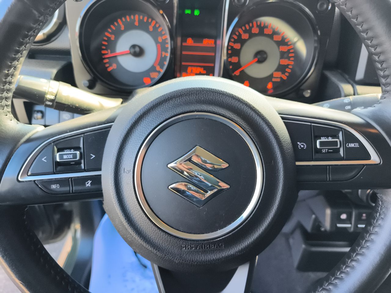 SUZUKI - 16