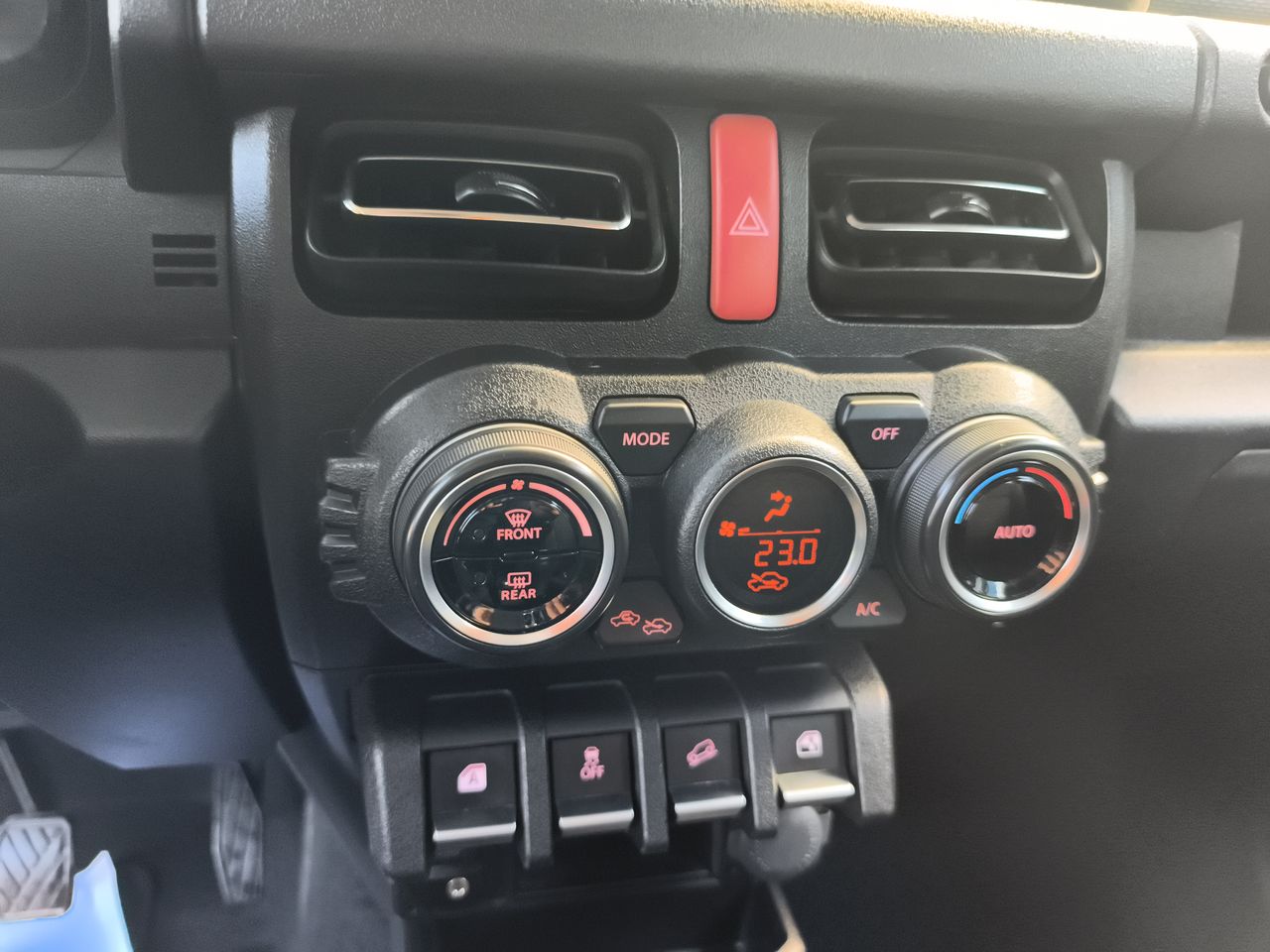 SUZUKI - 20