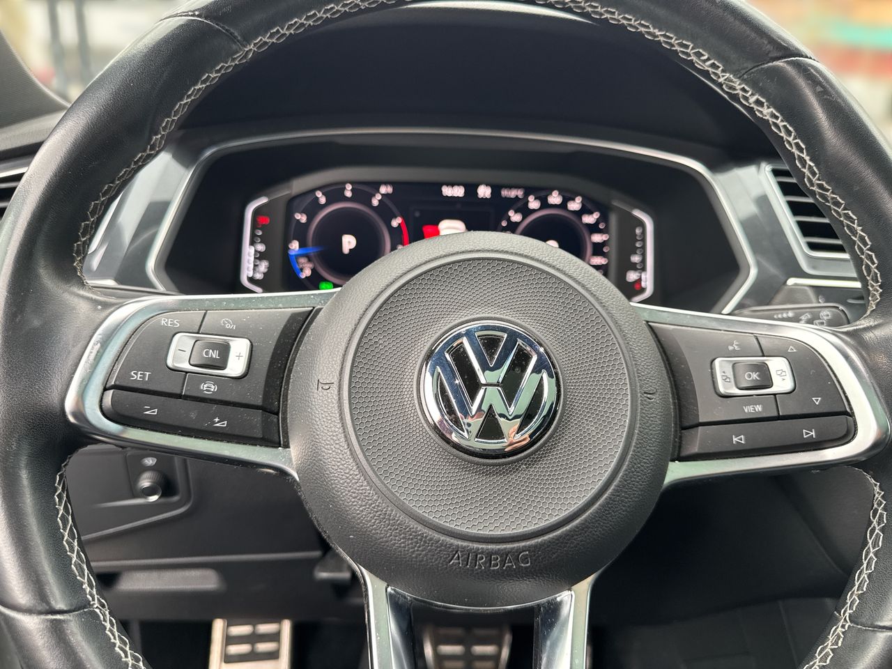 VOLKSWAGEN - 10