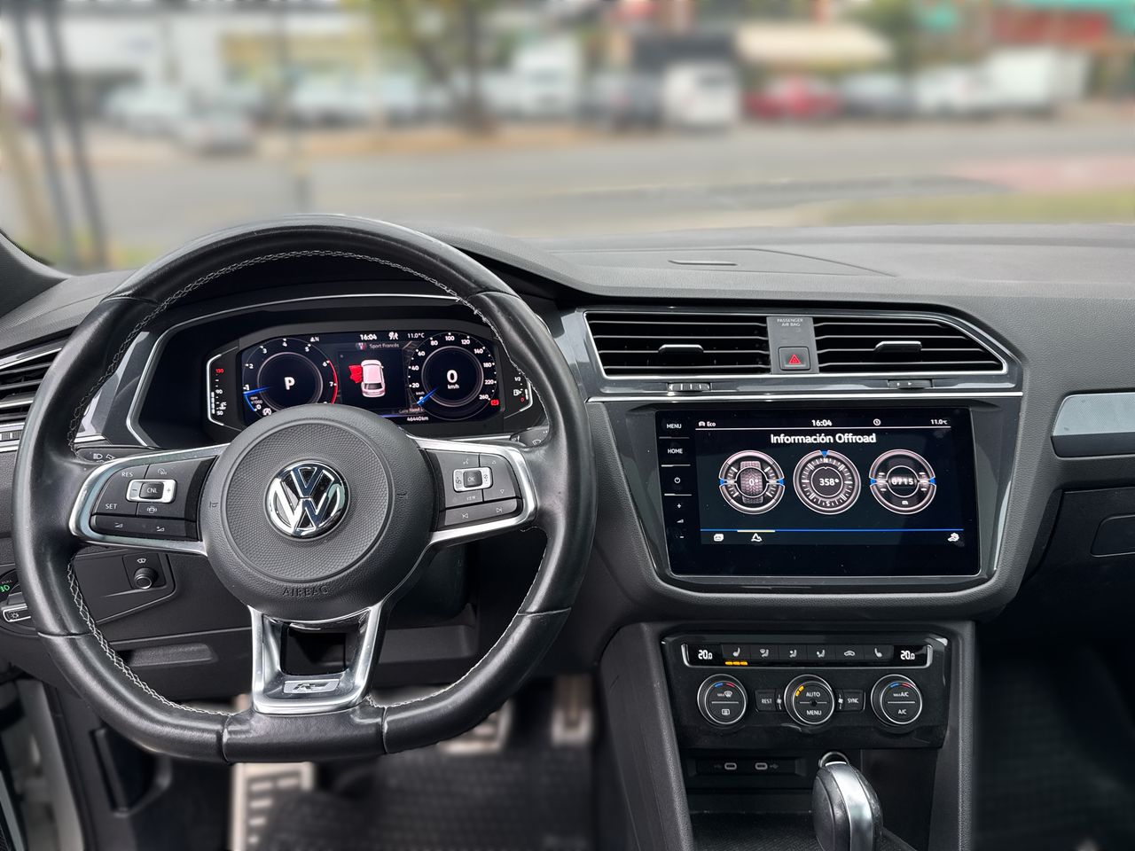 VOLKSWAGEN - 16