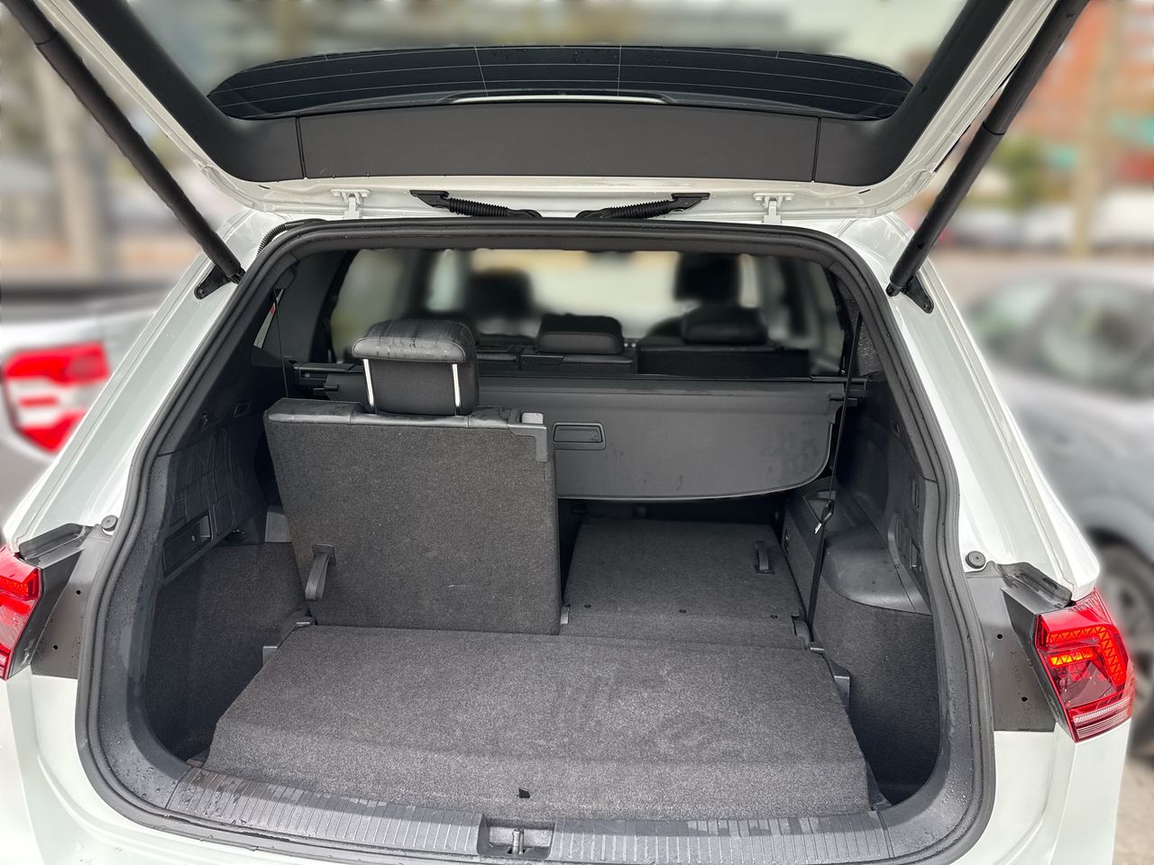 VOLKSWAGEN - 5