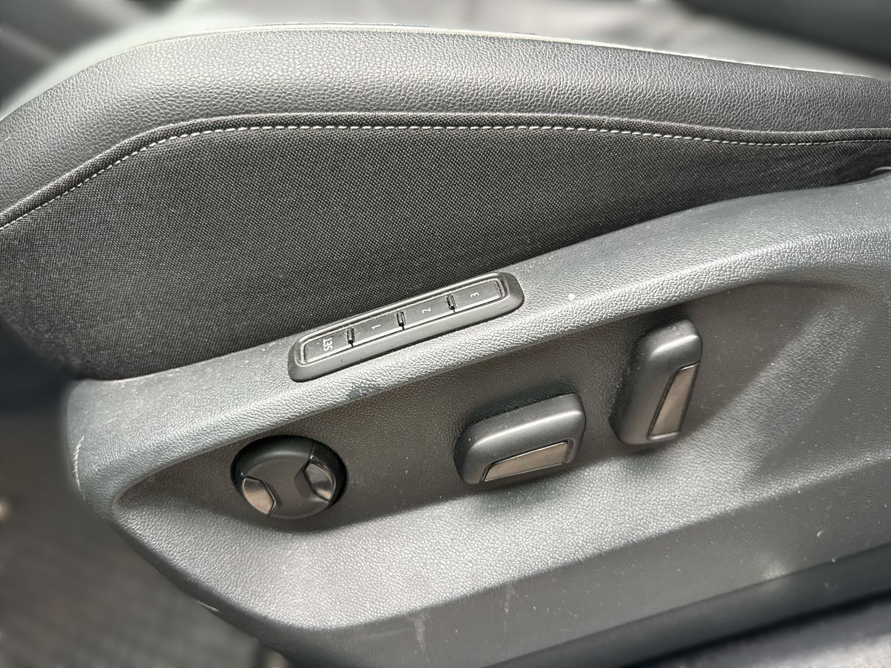 VOLKSWAGEN - 7