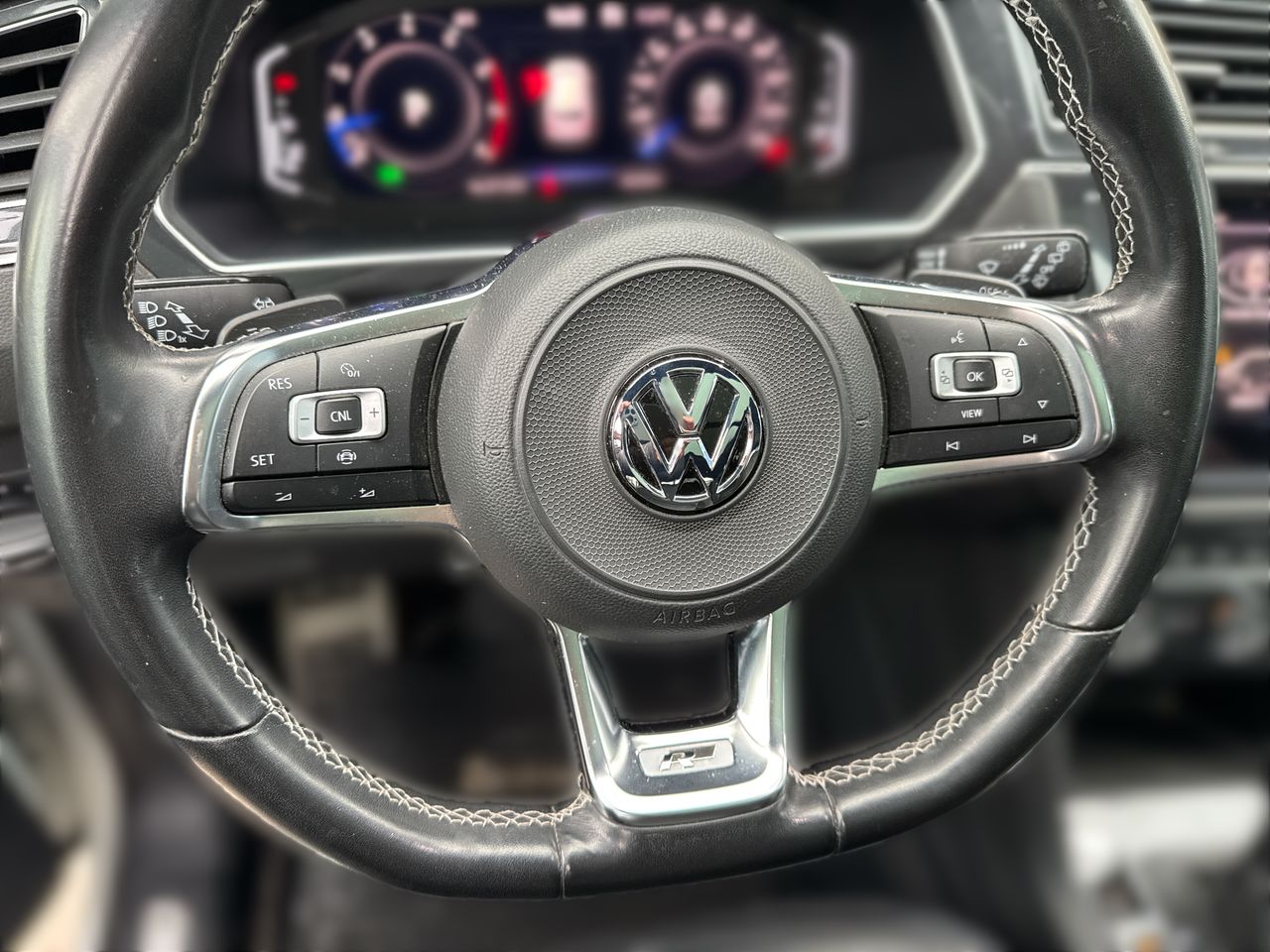 VOLKSWAGEN - 9