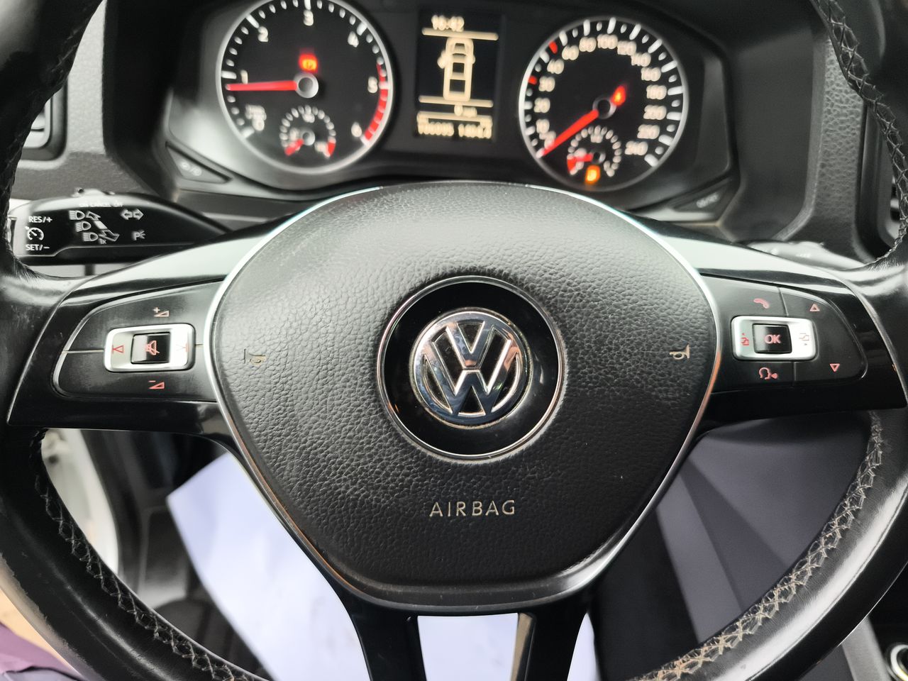 VOLKSWAGEN - 16