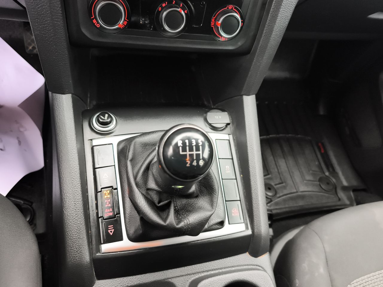 VOLKSWAGEN - 21