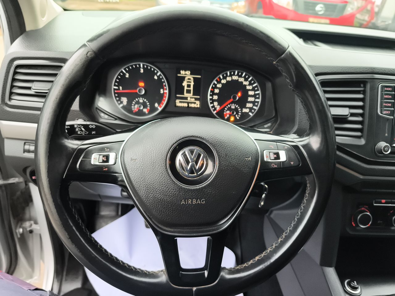 VOLKSWAGEN - 15
