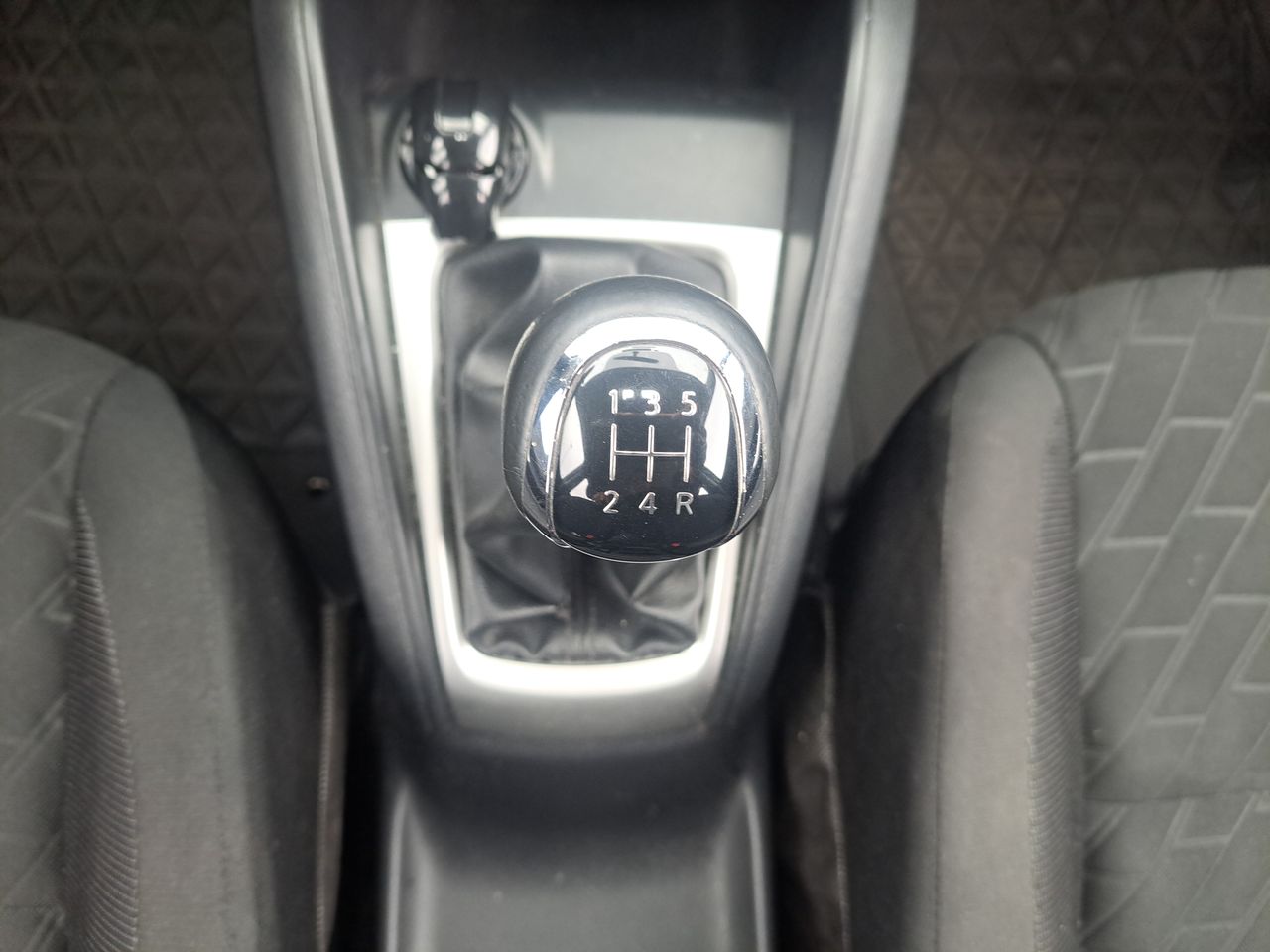 NISSAN - 20