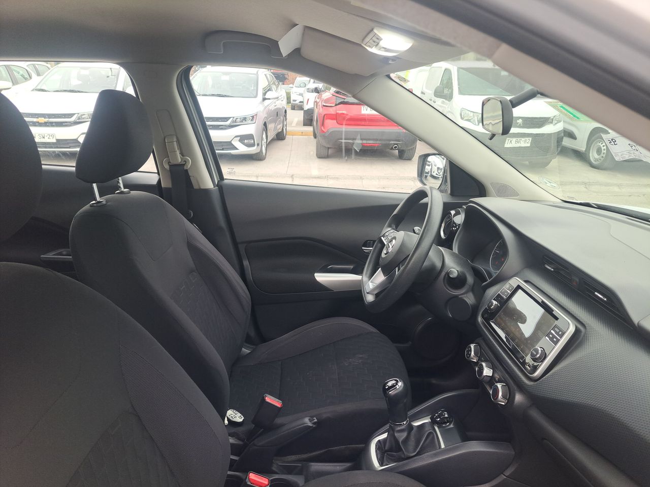 NISSAN - 6