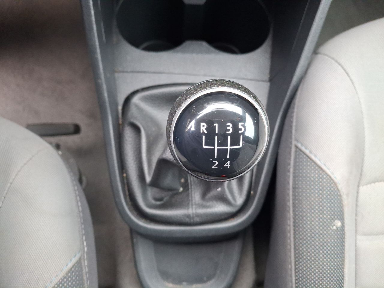 Volkswagen Gol — foto 31 de 34