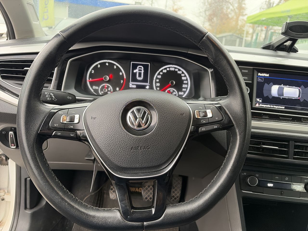 VOLKSWAGEN - 14