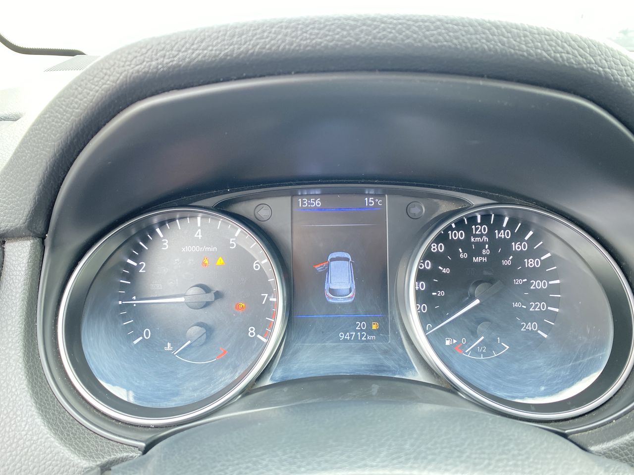 NISSAN - 25