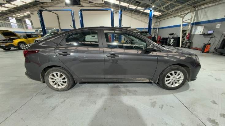 HYUNDAI - 2
