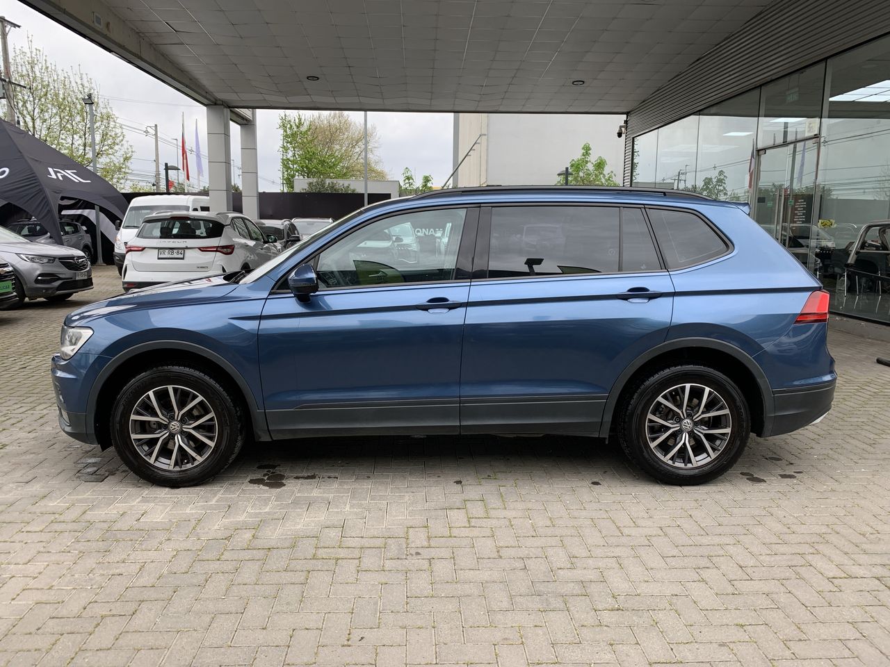 Volkswagen Tiguan — foto 5 de 35