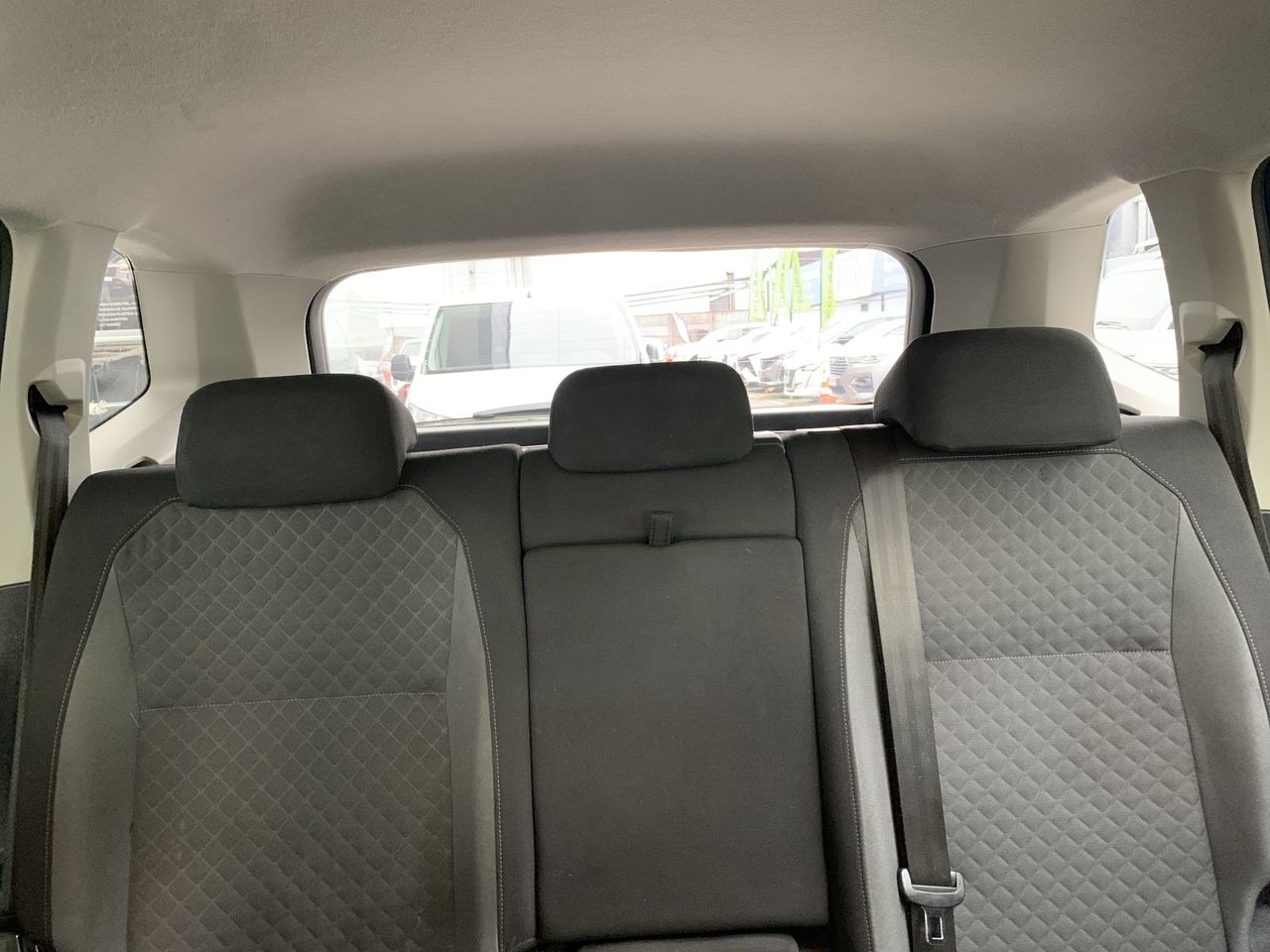 Volkswagen Tiguan — foto 14 de 35