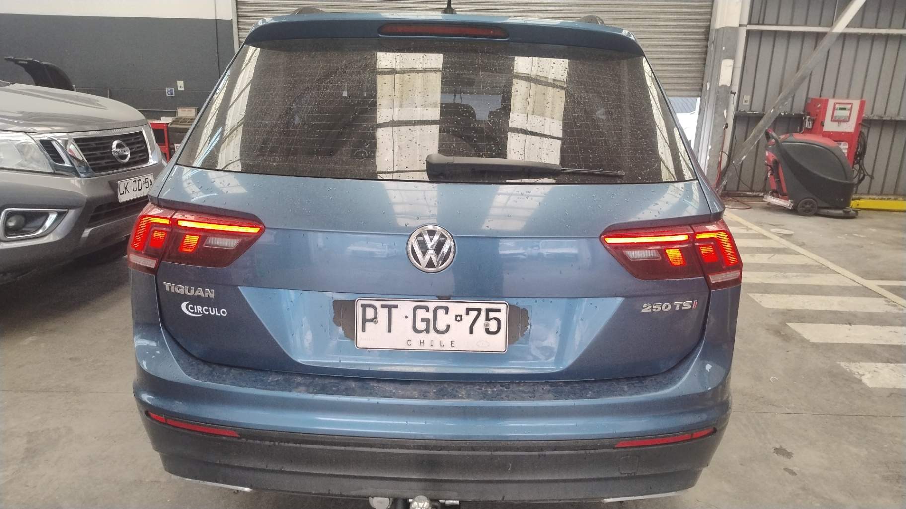 VOLKSWAGEN - 5