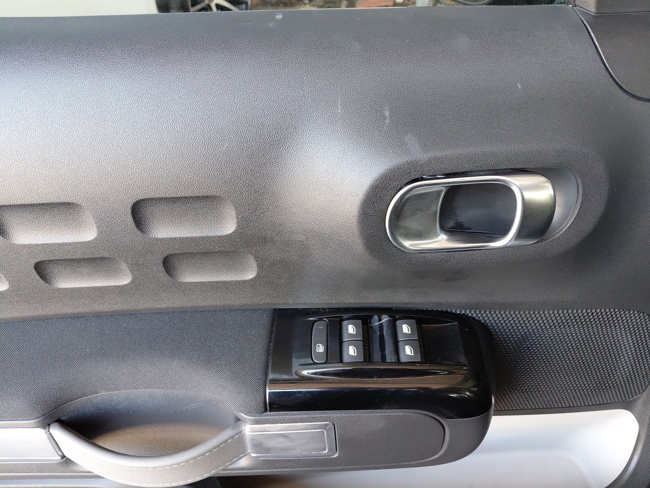 Volkswagen Voyage — foto 14 de 25