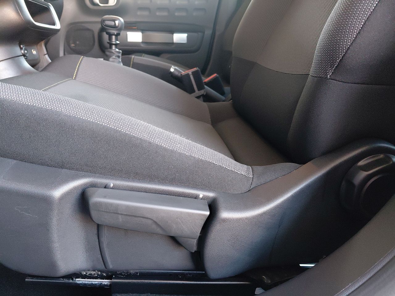 Volkswagen Voyage — foto 15 de 25