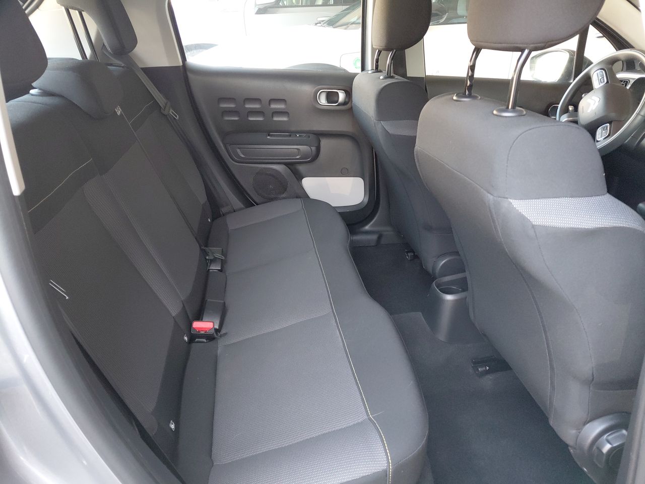 Volkswagen Voyage — foto 4 de 25