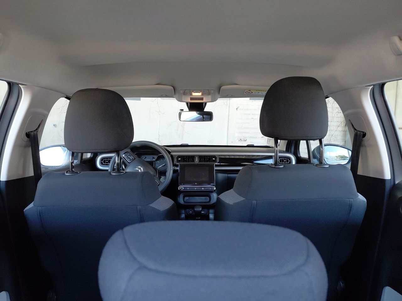 Volkswagen Voyage — foto 5 de 25
