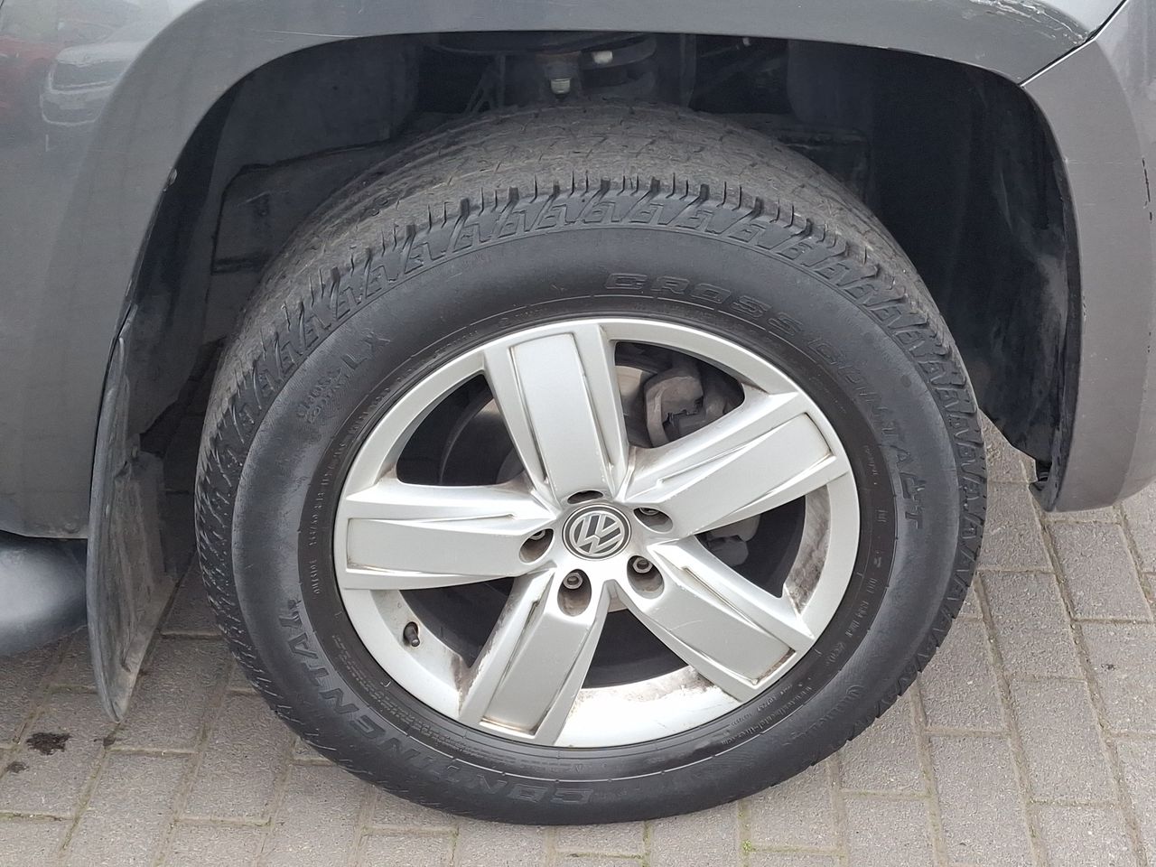 VOLKSWAGEN - 9