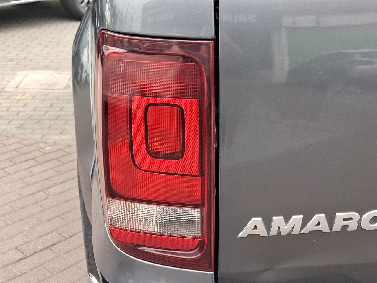 VOLKSWAGEN - 12