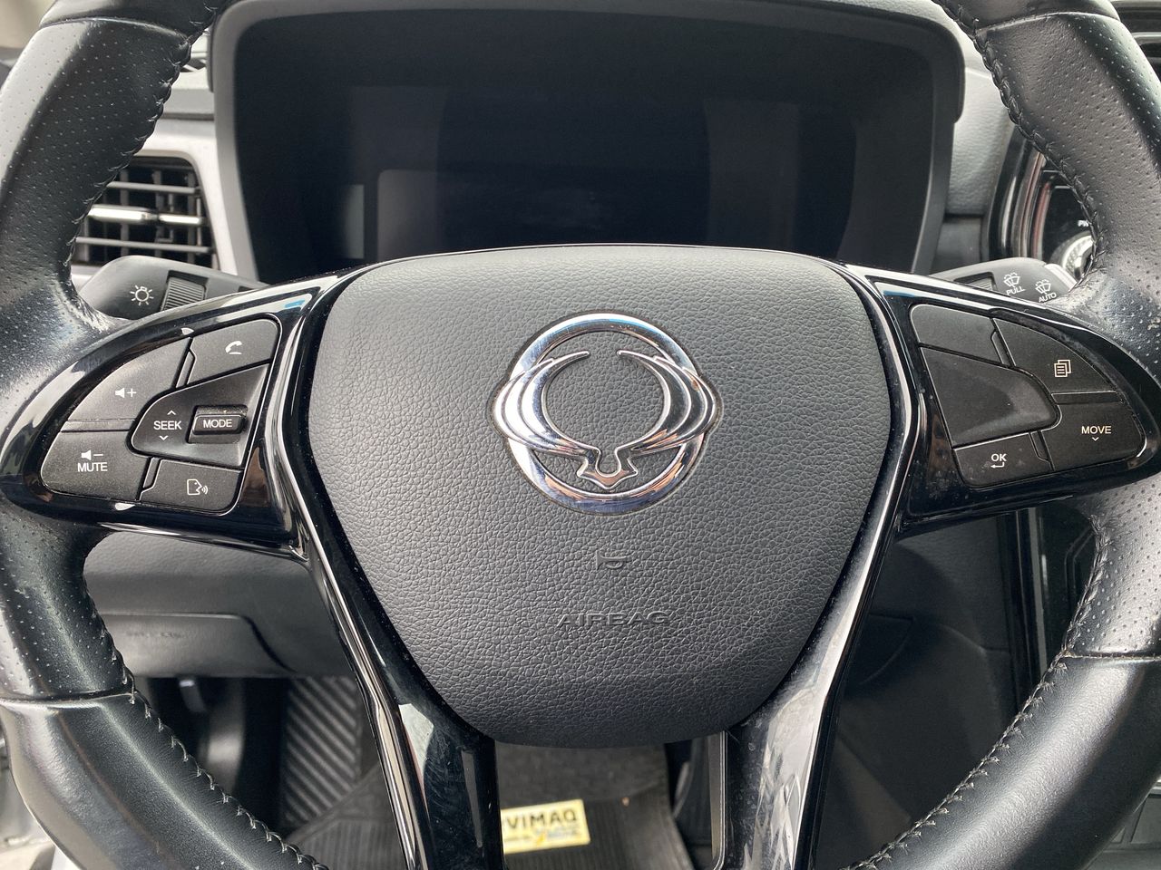 SSANGYONG - 26
