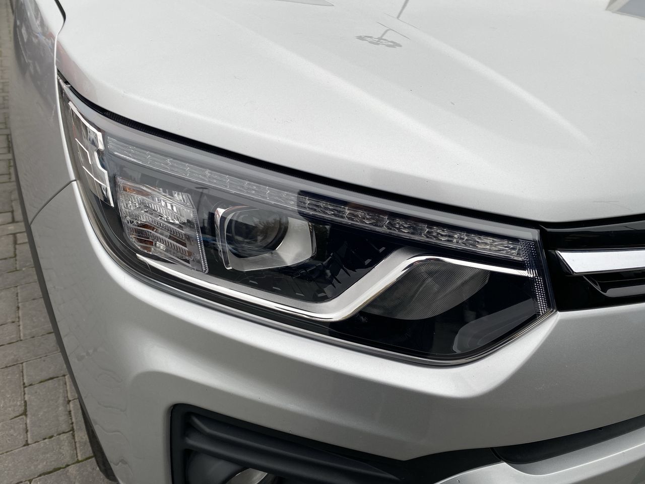 SSANGYONG - 18