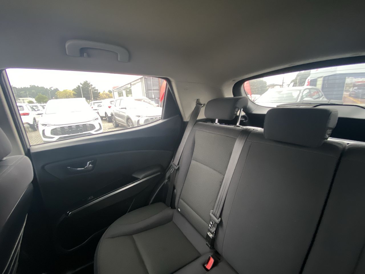 SSANGYONG - 12