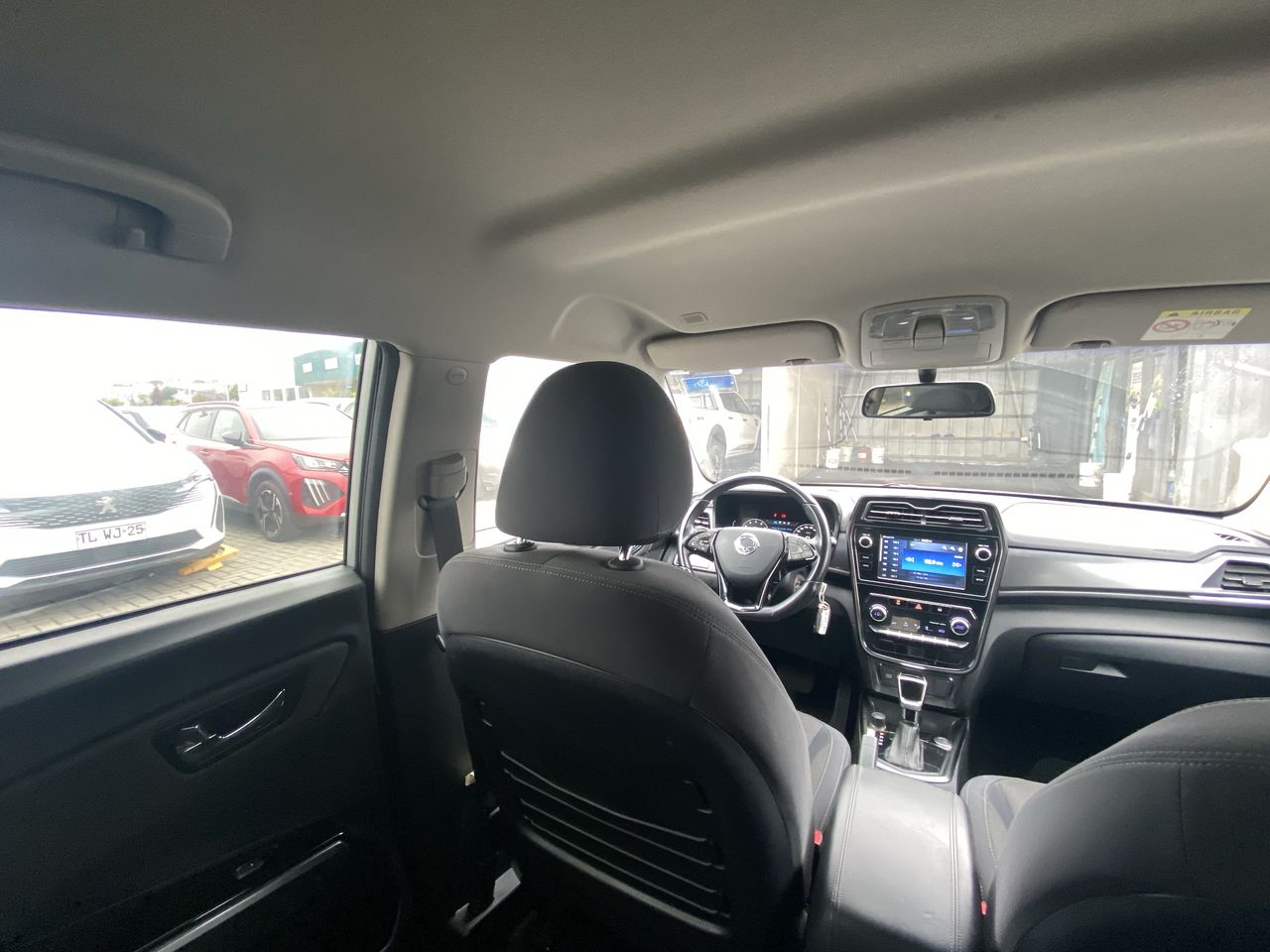 SSANGYONG - 16