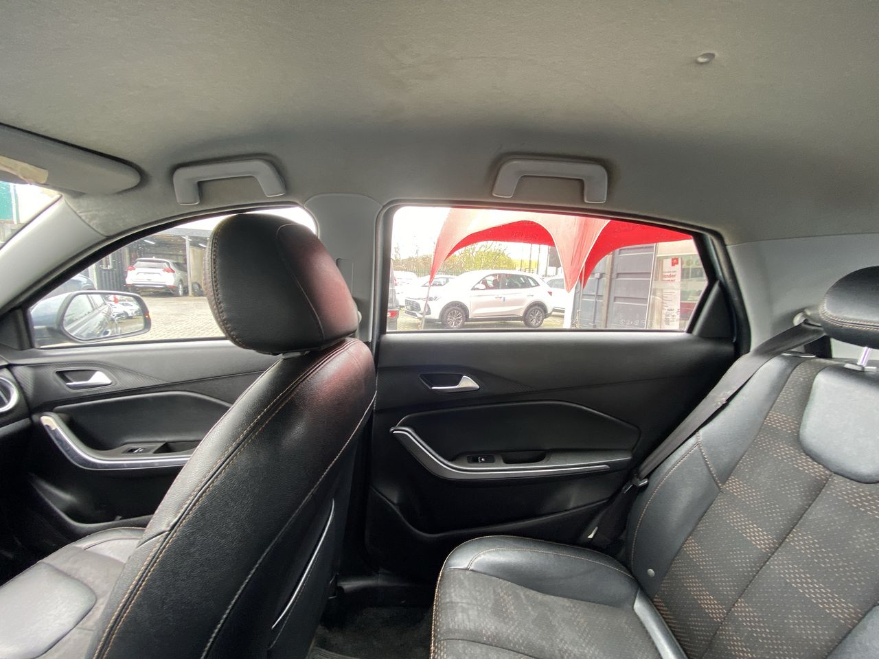 Chery Tiggo 2 — foto 4 de 27