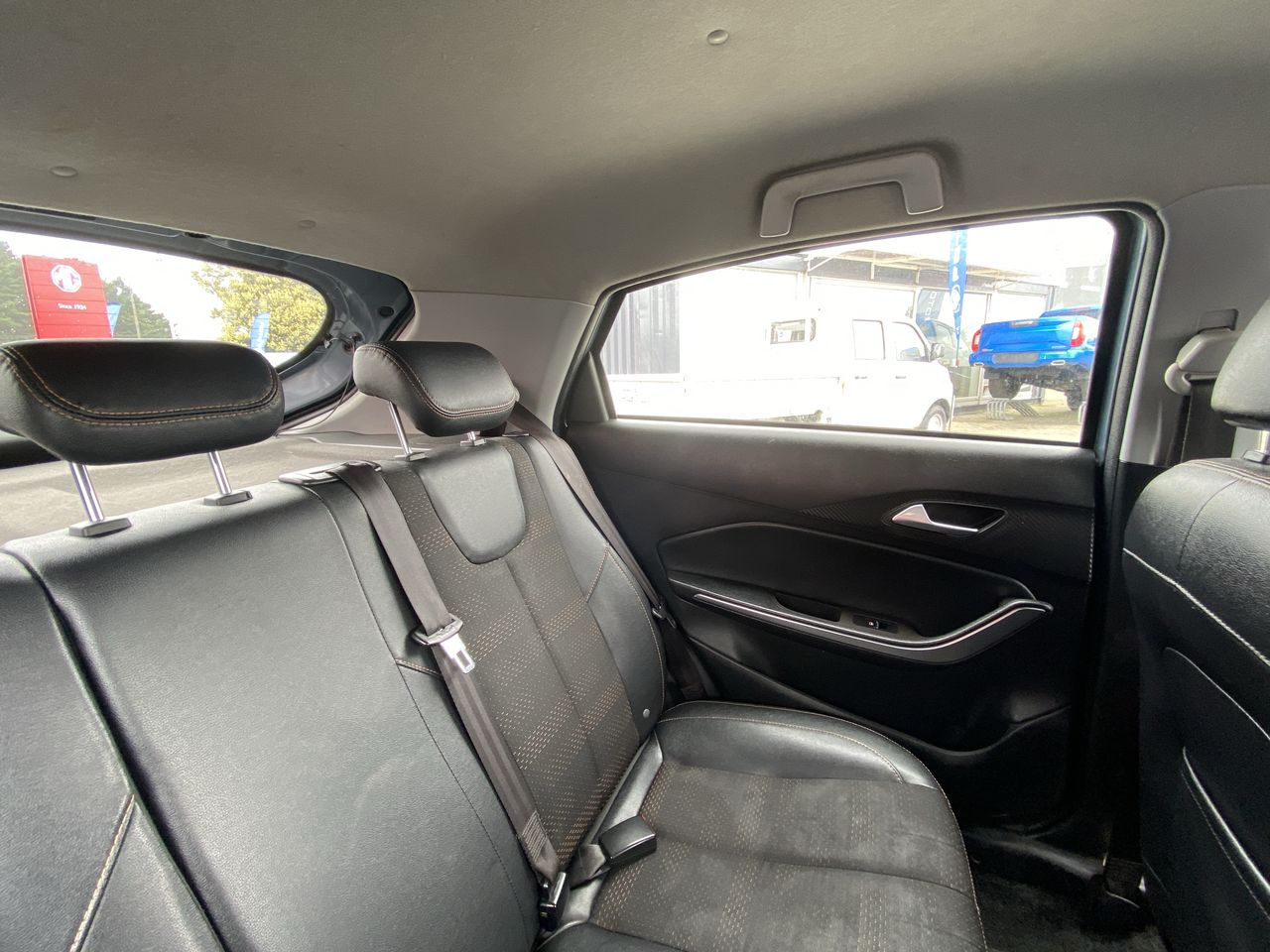 Chery Tiggo 2 — foto 7 de 27