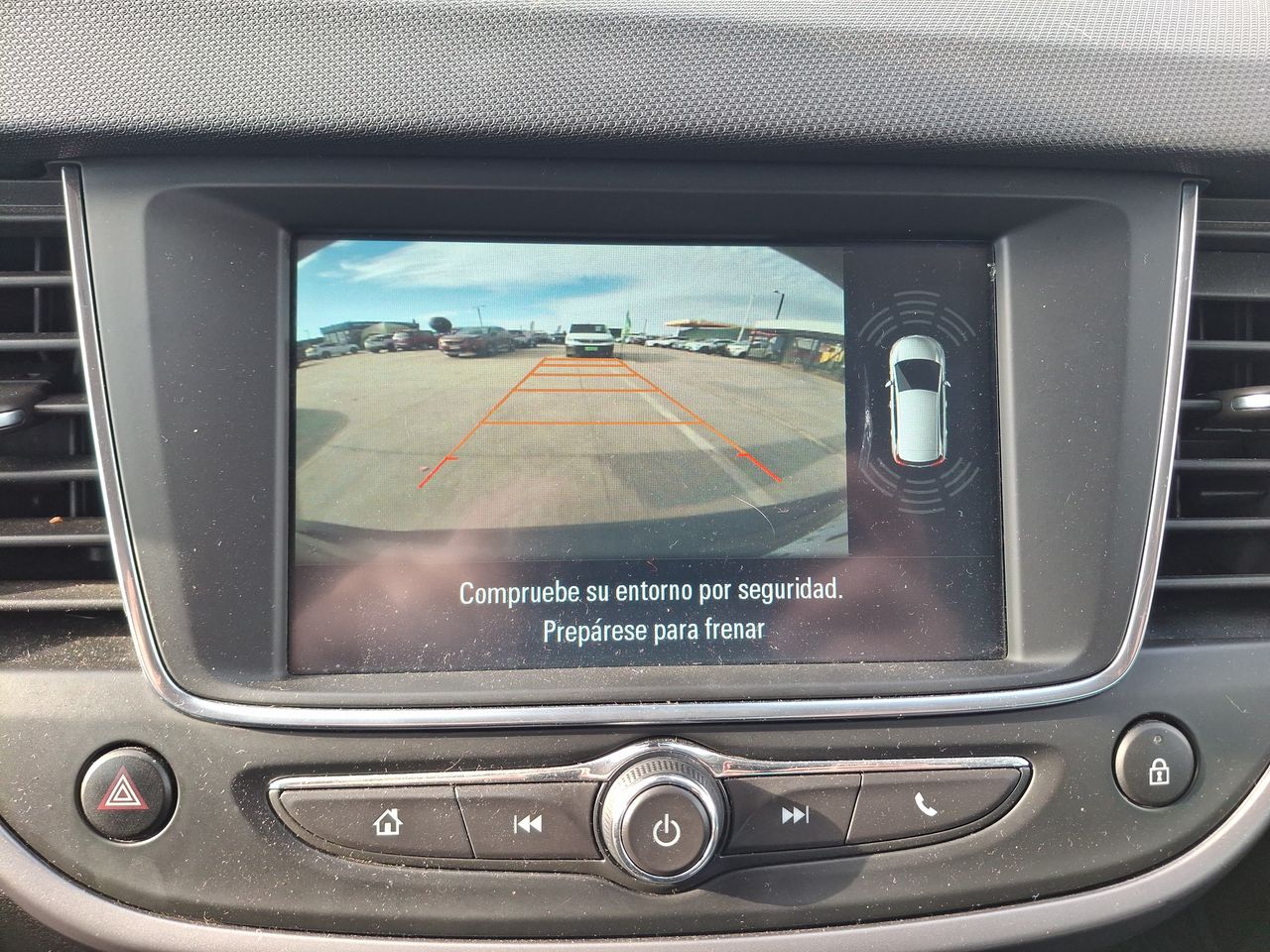 Opel Crossland — foto 28 de 31