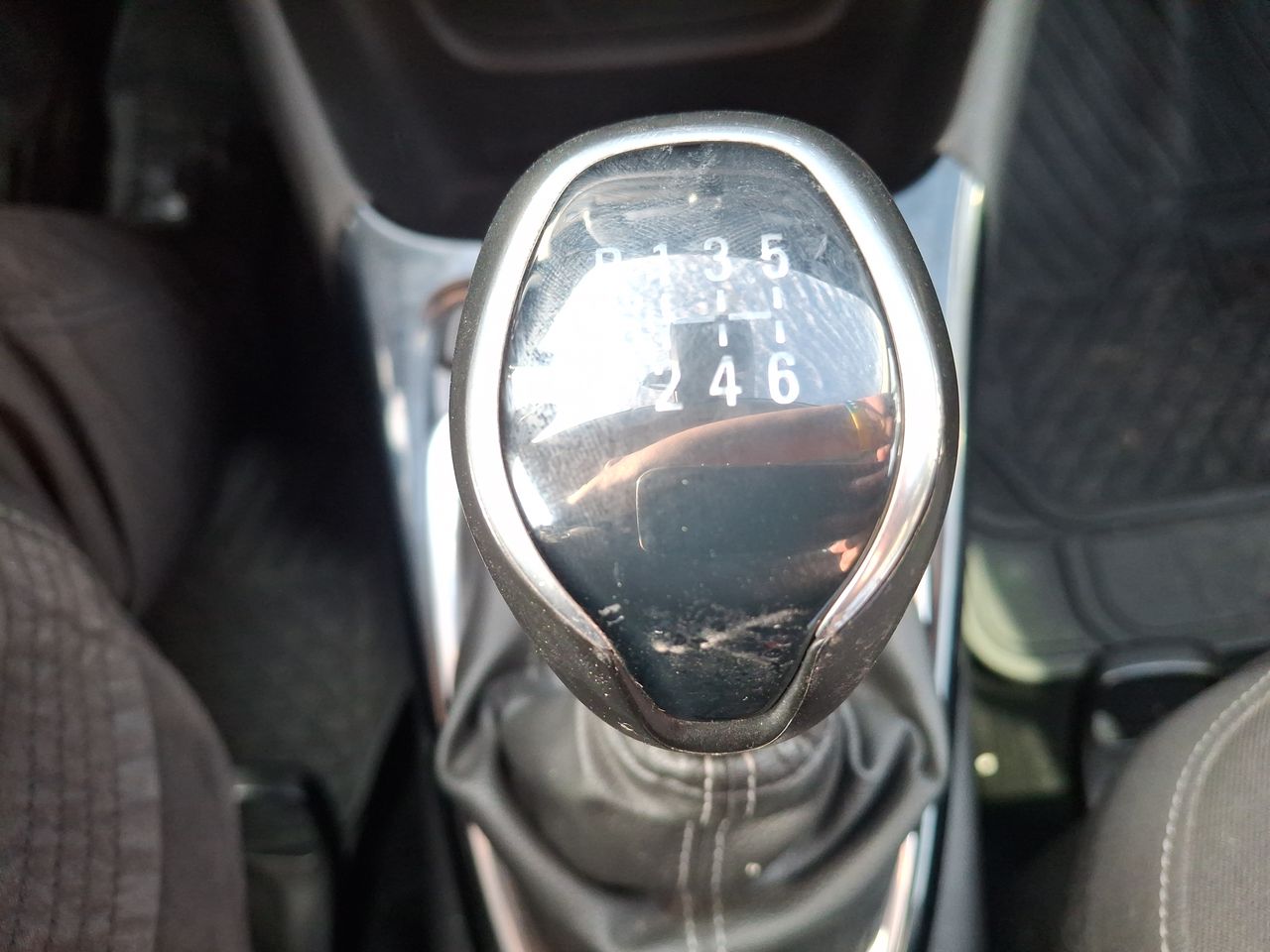Opel Crossland — foto 30 de 31
