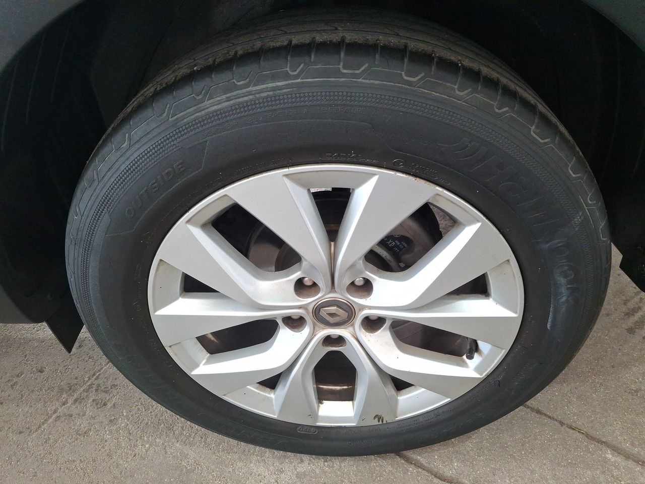 Renault Arkana — foto 10 de 26