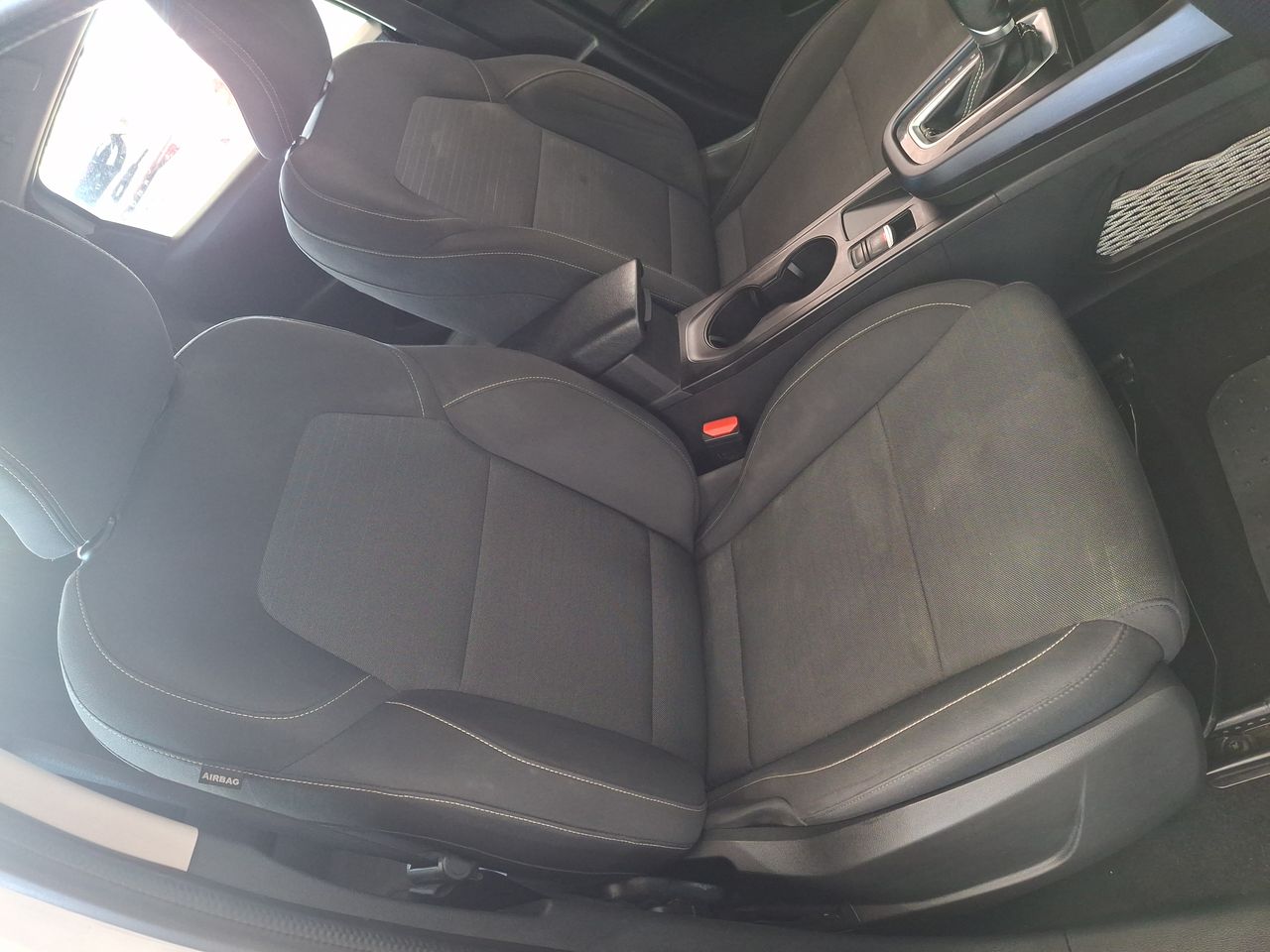 Renault Arkana — foto 25 de 26