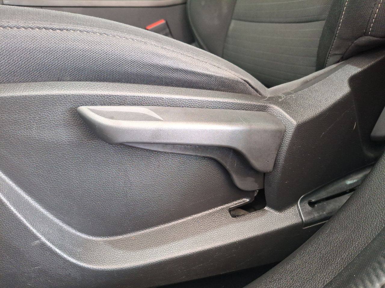 Renault Arkana — foto 15 de 26