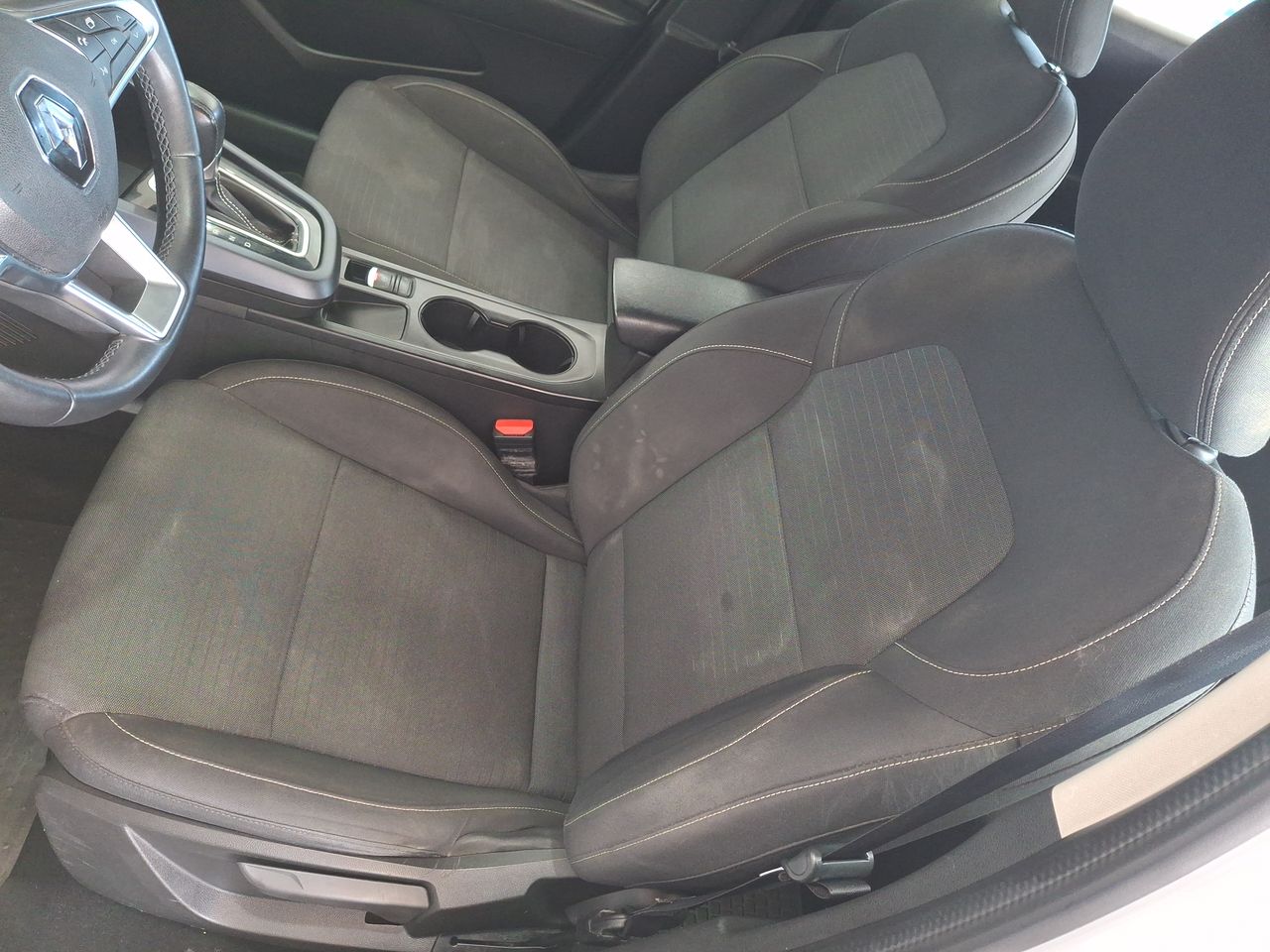 Renault Arkana — foto 16 de 26