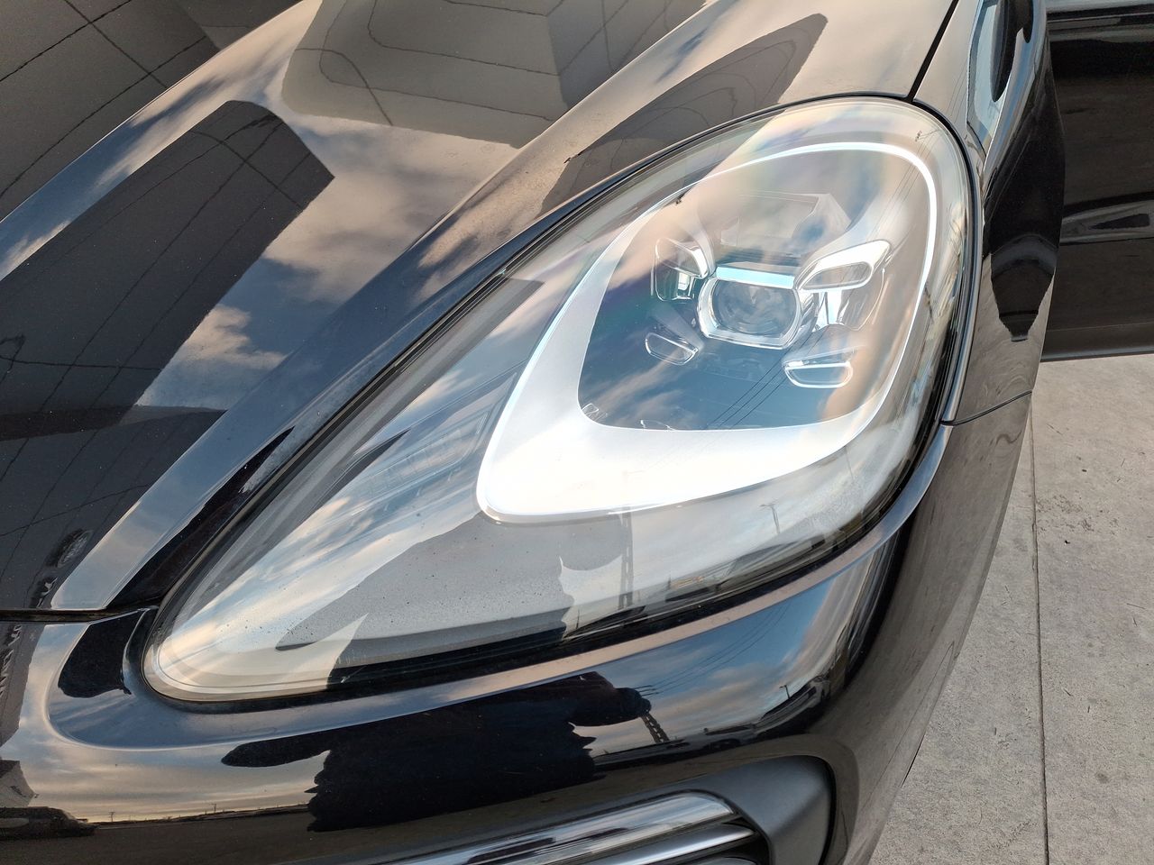 PORSCHE - 19