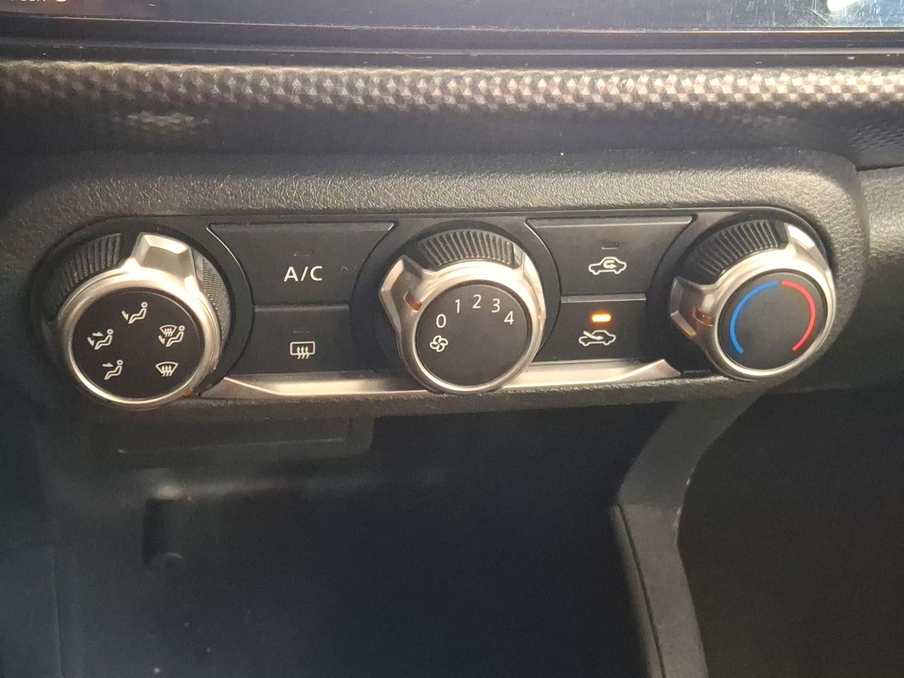 NISSAN - 30