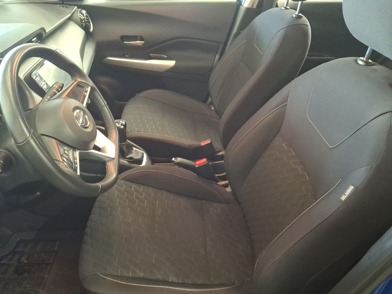 NISSAN - 24