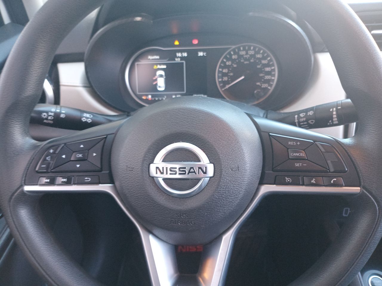 NISSAN - 24