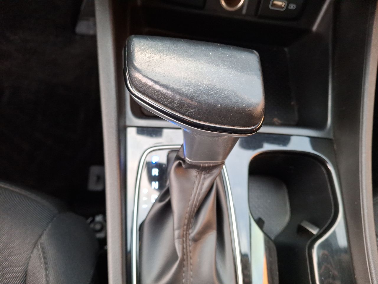 HYUNDAI - 22
