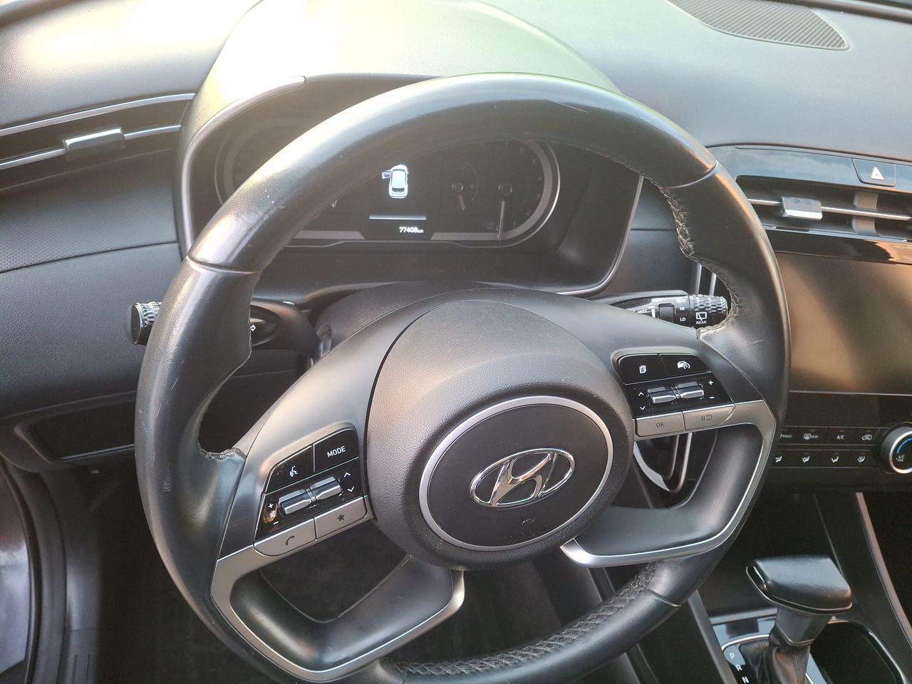 HYUNDAI - 16