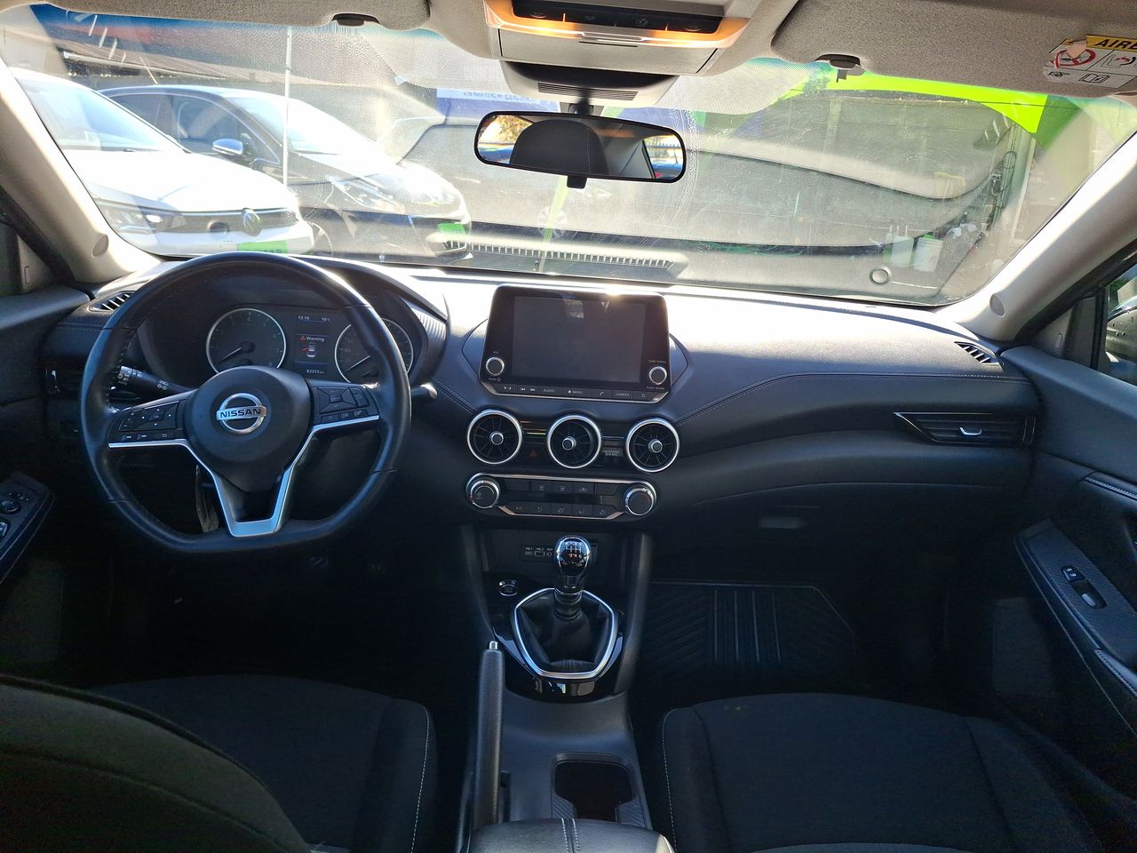 NISSAN - 24