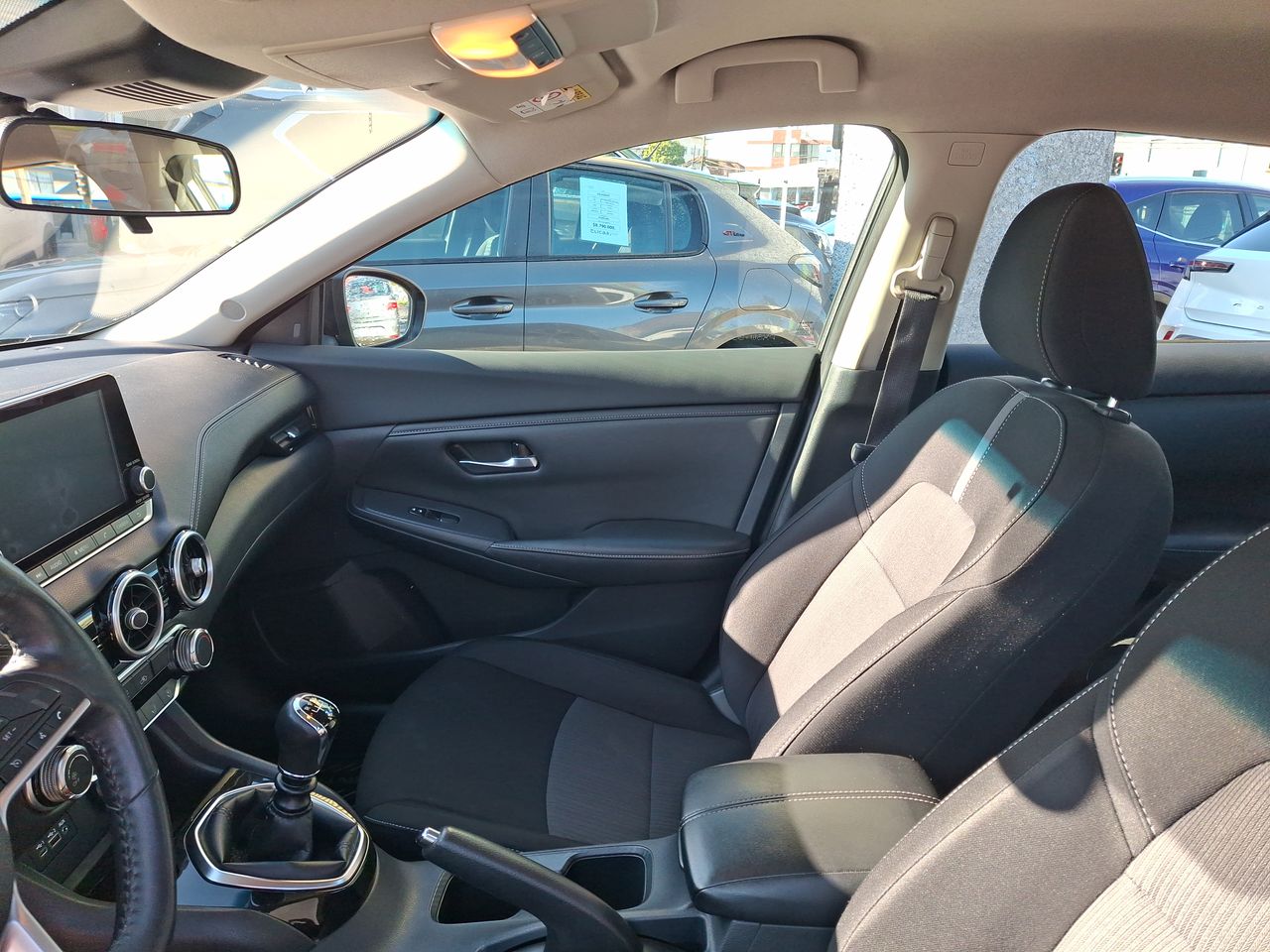 NISSAN - 2