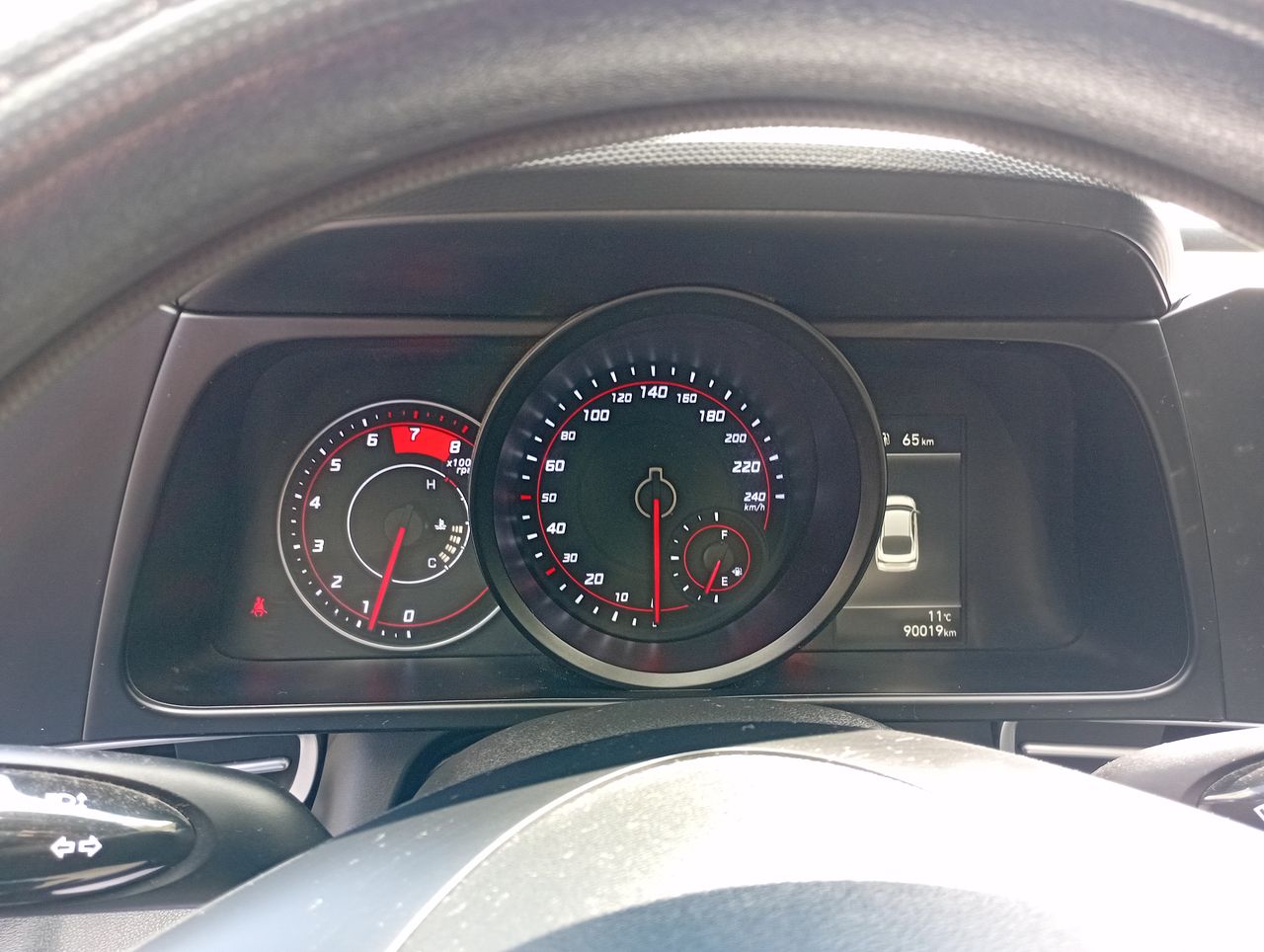 HYUNDAI - 24