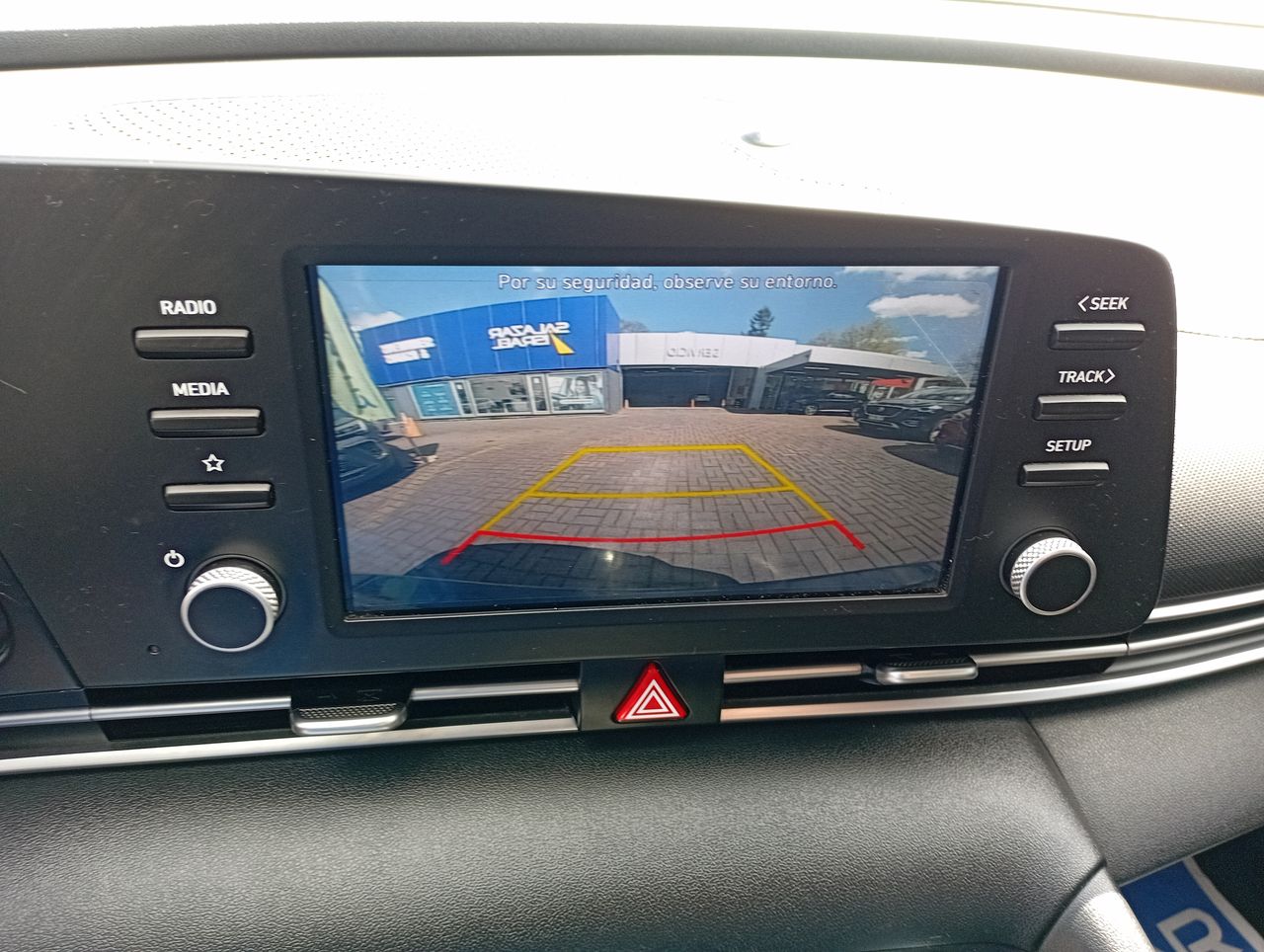 HYUNDAI - 27