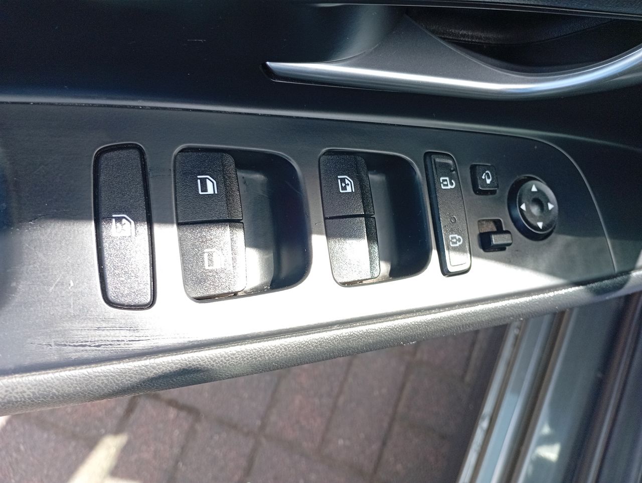 HYUNDAI - 19